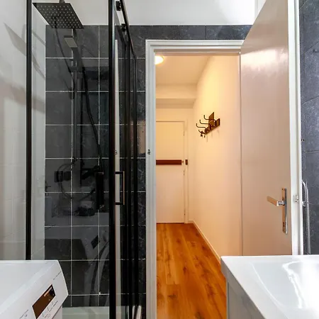 Um81 - Downtown Apartamento